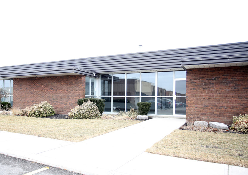 2740-2762 Slough St, Mississauga, ON à louer - Photo principale – Image 1 sur 4
