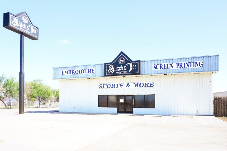 6006 Ayers St, Corpus Christi, TX à louer - Photo de l’immeuble – Image 2 sur 17