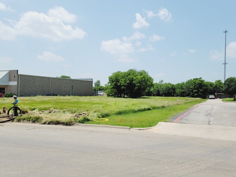 4273 Mesa Dr, Denton, TX à vendre - Photo principale – Image 2 sur 6
