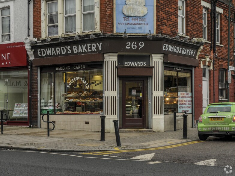 269 High Rd, Londres à louer - Photo de l’immeuble – Image 2 sur 4