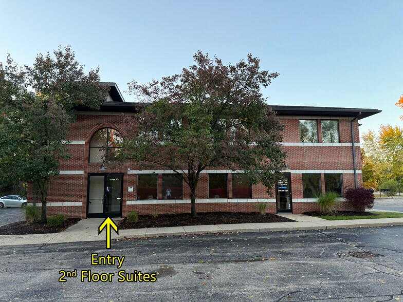 4123 Martin Rd, Commerce Township, MI à louer - Photo de l’immeuble – Image 3 sur 9