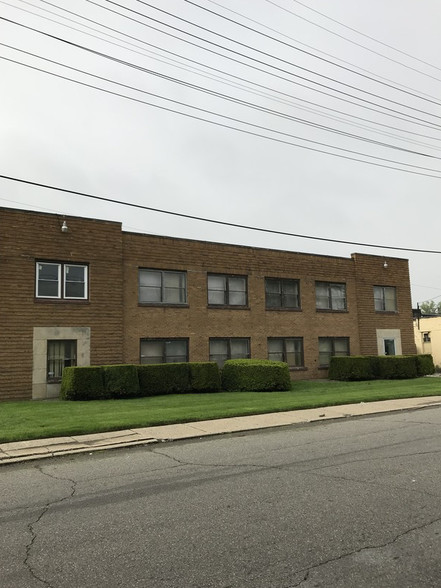 19255 W Davison St, Detroit, MI à louer - Photo de l’immeuble – Image 3 sur 3