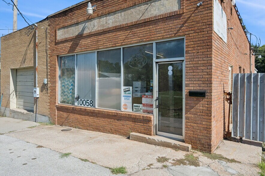 10058 E Wilson Rd, Independence, MO à vendre - Photo de l’immeuble – Image 2 sur 15