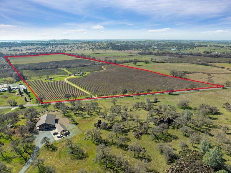 3900 Jackson Valley Rd, Ione, CA à vendre - Photo de l’immeuble – Image 1 sur 13