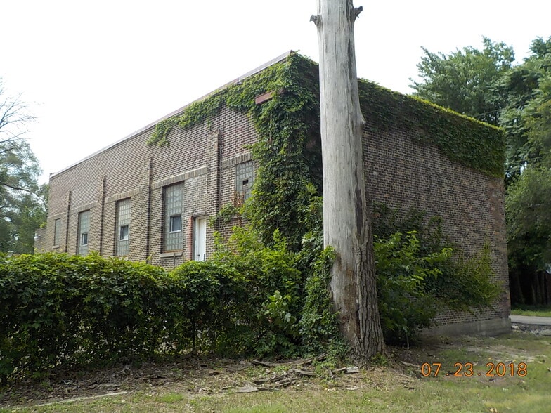 4822 Kennedy Ave, East Chicago, IN à vendre - Photo de l’immeuble – Image 3 sur 7