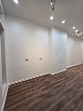 2412 N Charles St, Baltimore, MD à louer Photo intérieure– Image 2 sur 11