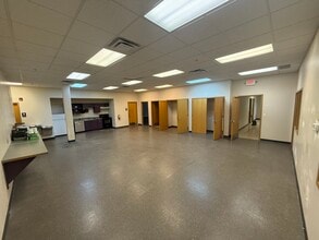 9219-9255 E River Rd NW, Coon Rapids, MN à louer Photo de l’immeuble– Image 2 sur 6