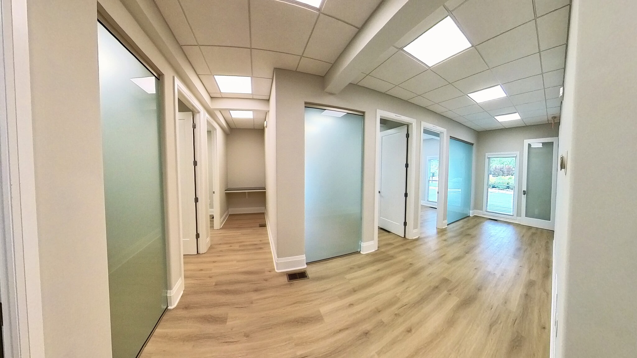 610 Colonial Park Dr, Roswell, GA à louer Photo intérieure– Image 1 sur 12