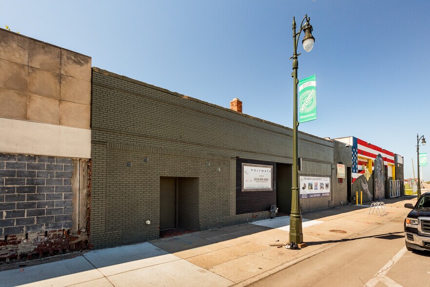 2647-2661 Michigan Ave, Detroit, MI à vendre - Photo de l’immeuble – Image 3 sur 8