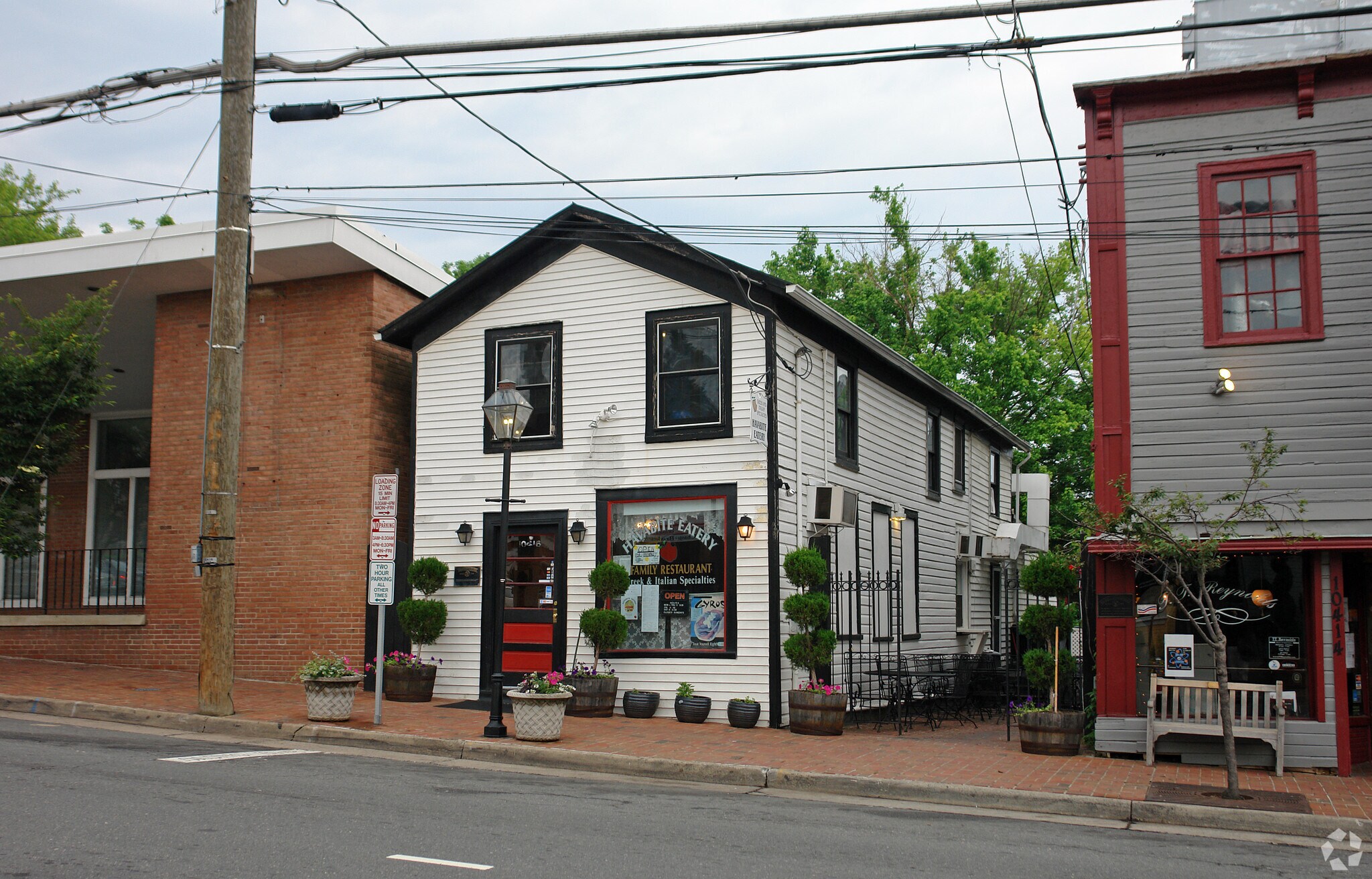 10416 Main St, Fairfax, VA à louer Photo principale– Image 1 sur 3
