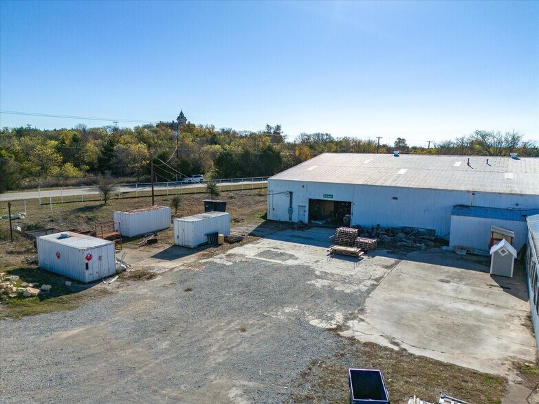 205 N Newark St, Decatur, TX à vendre - Photo de l’immeuble – Image 3 sur 30