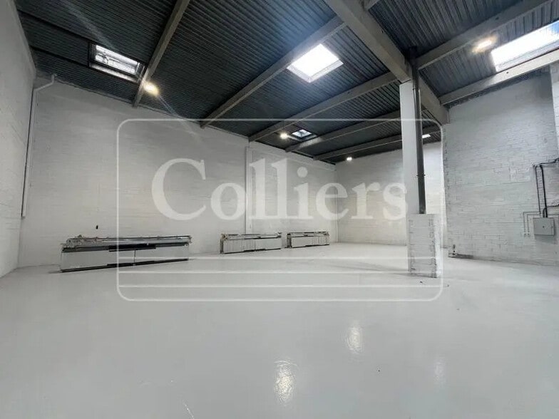 Bureau dans Vitrolles à louer - Photo intérieure – Image 3 sur 7