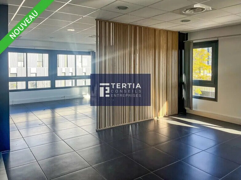 Bureau dans Montpellier à louer - Photo de l’immeuble – Image 3 sur 7