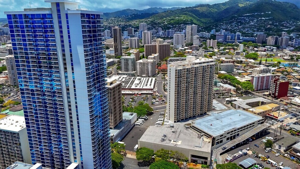 1646 Kapiolani Blvd, Honolulu, HI à vendre - Aérien – Image 2 sur 4