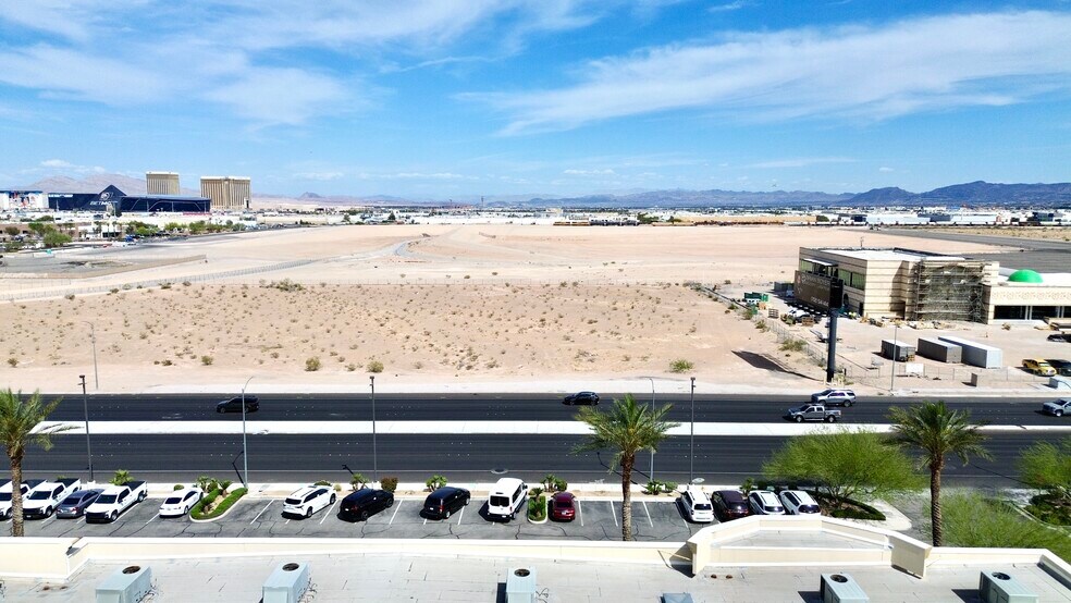 6048 Decatur blvd, Las Vegas, NV à vendre - Photo de l’immeuble – Image 3 sur 3