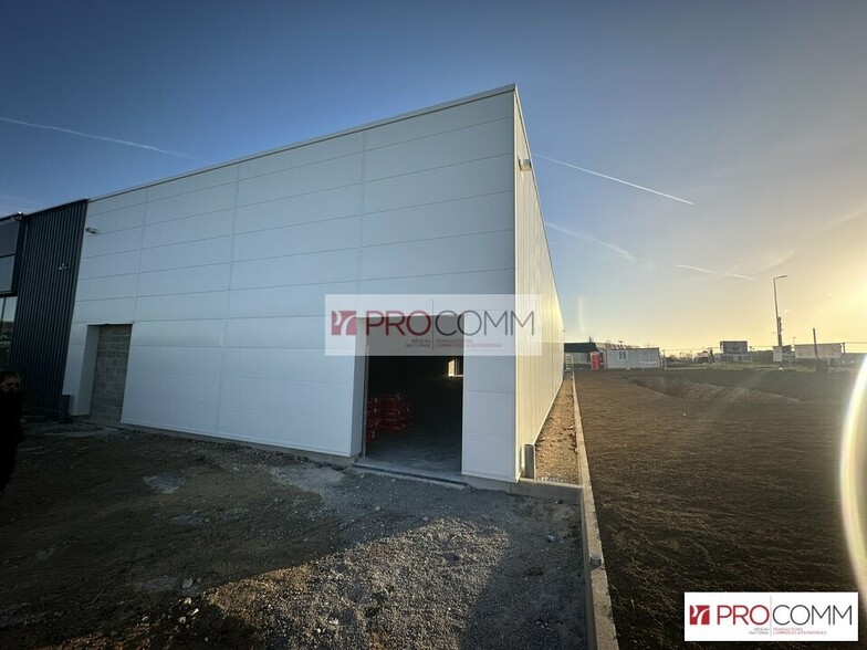 Local commercial dans Dreux à louer - Photo de l’immeuble – Image 2 sur 4