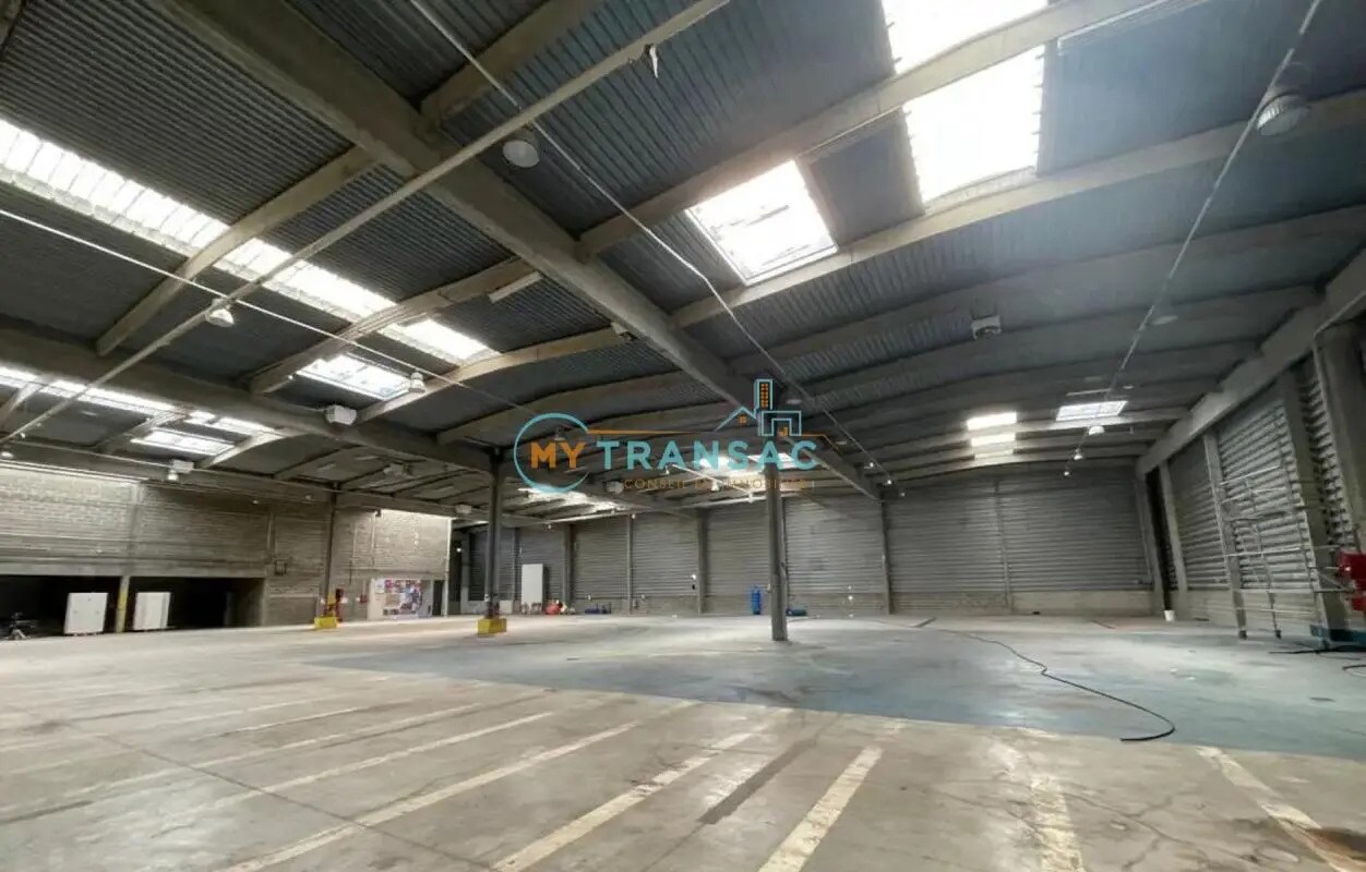 Industriel/Logistique dans Sucy-en-Brie à louer Photo intérieure– Image 1 sur 21