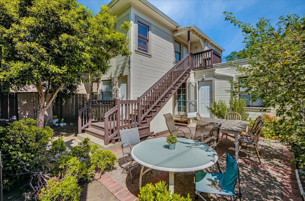 1827-1829 Berkeley Way, Berkeley, CA à vendre Photo de l’immeuble– Image 1 sur 21