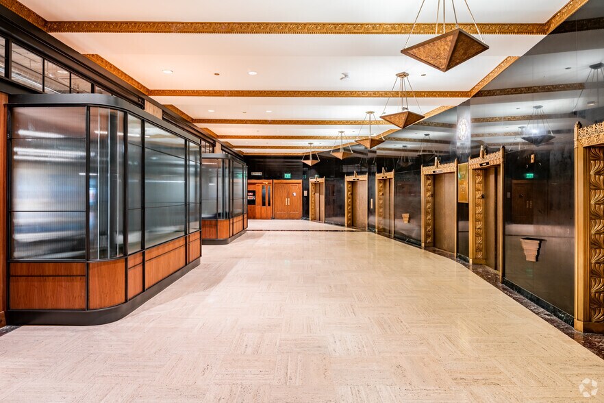 821 2nd Ave, Seattle, WA à louer - Hall d’entrée – Image 2 sur 6