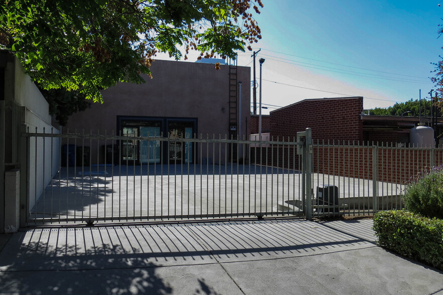 1417-1419 Wilcox Ave, Hollywood, CA à louer - Photo de l’immeuble – Image 3 sur 9