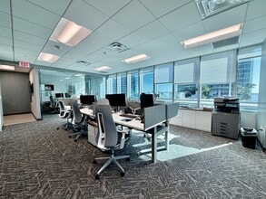 1395 Brickell Ave, Miami, FL à louer Photo intérieure– Image 2 sur 9