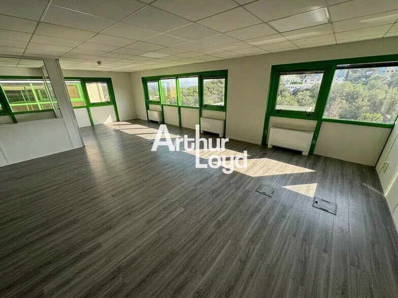 Bureau dans SOPHIA ANTIPOLIS à louer - Photo de l’immeuble – Image 3 sur 12