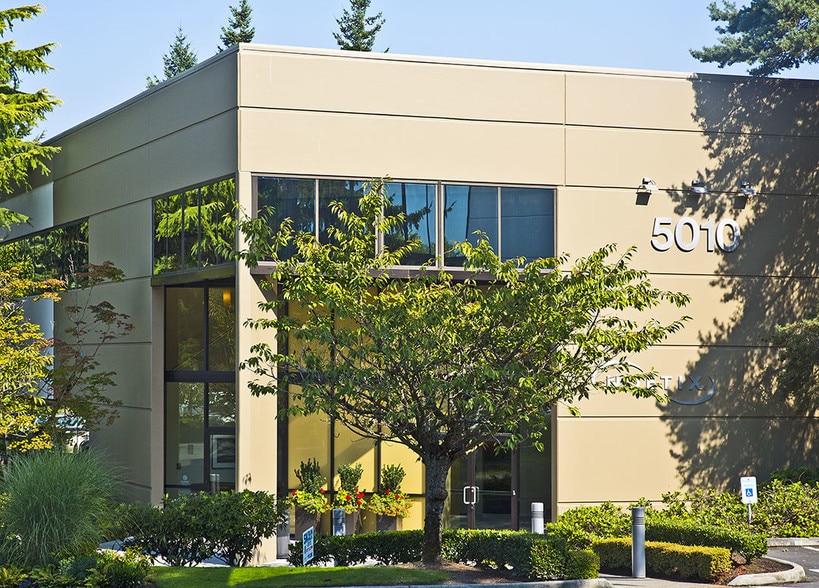 5010 148th Ave NE, Redmond, WA à louer - Photo principale – Image 1 sur 4