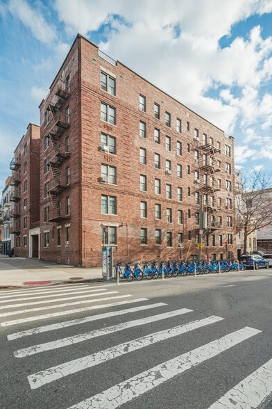 480 Lefferts Ave, Brooklyn, NY à vendre - Photo de l’immeuble – Image 2 sur 30