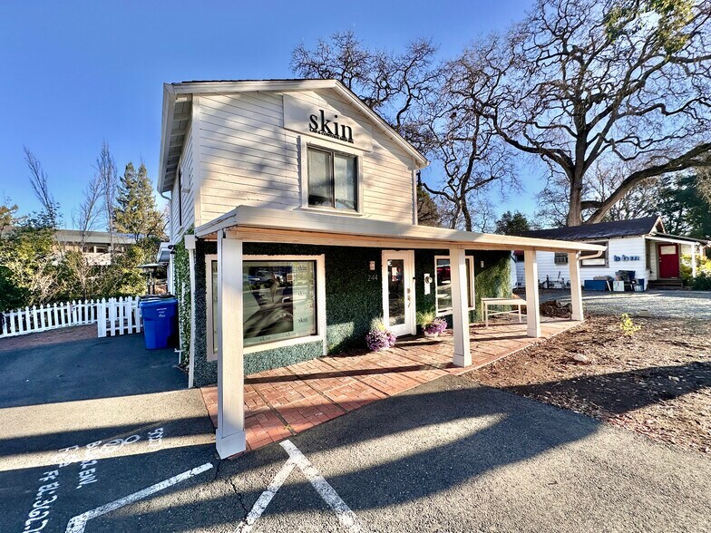 244 Front St, Danville, CA à vendre - Photo de l’immeuble – Image 2 sur 11