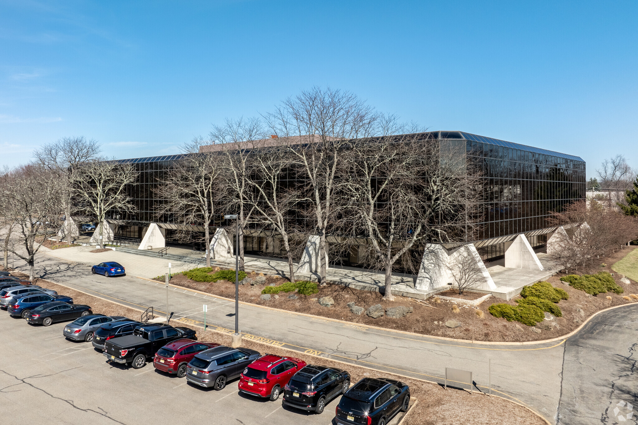 600 Parsippany Rd, Parsippany, NJ à louer Photo principale– Image 1 sur 47