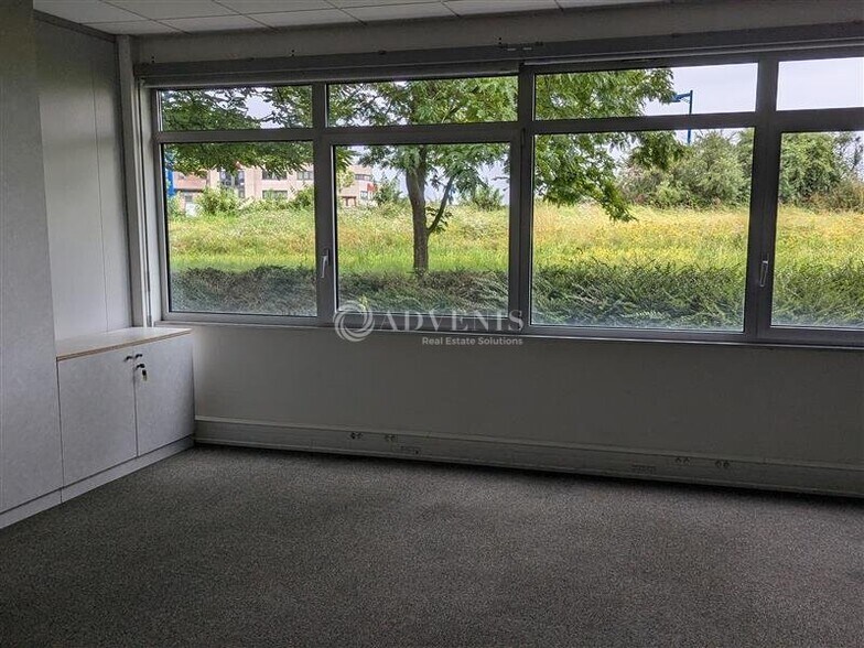 Bureau dans Entzheim à vendre - Photo intérieure – Image 2 sur 12