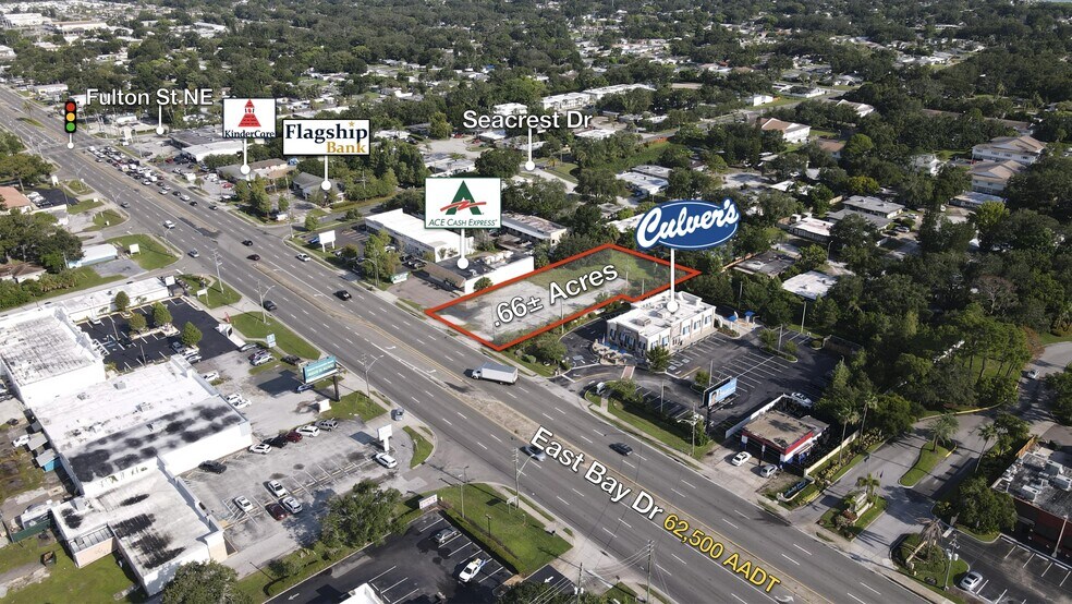 3460 E Bay Dr, Largo, FL à vendre - Photo de l’immeuble – Image 2 sur 3