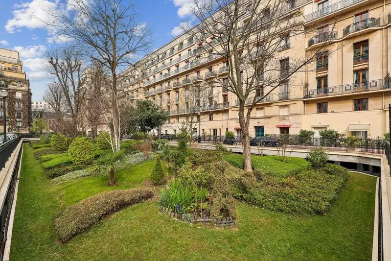 Bureau dans Paris à louer - Photo de l’immeuble – Image 2 sur 8