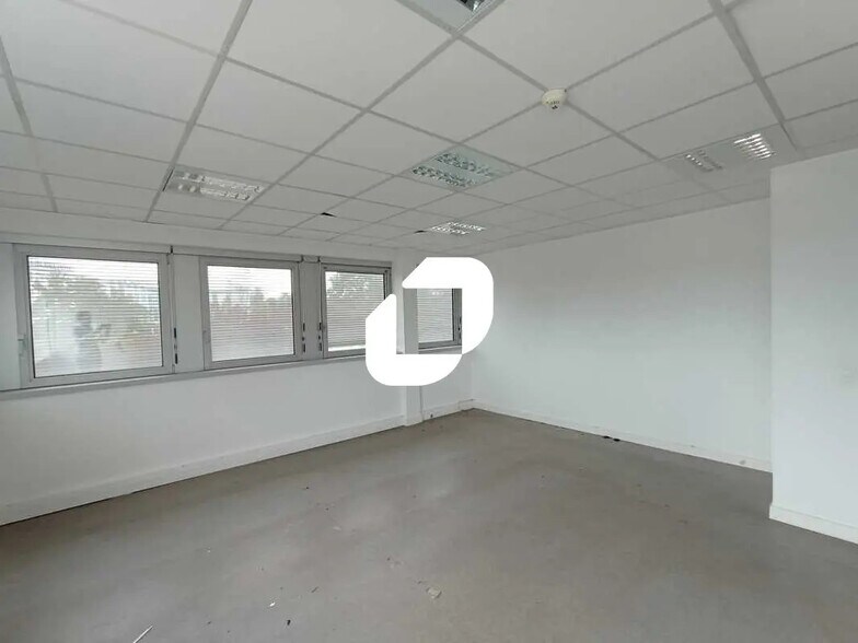 29 Rue Antoine Condorcet, Villefontaine à louer - Photo de l’immeuble – Image 2 sur 7