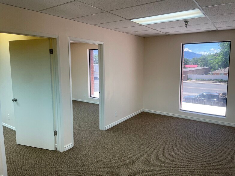 1063-1065 E 3300 S, Salt Lake City, UT à louer - Photo de l’immeuble – Image 3 sur 9