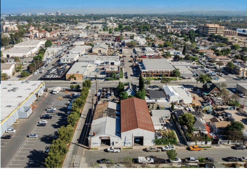 1101-1105 E 3rd St, Santa Ana, CA à vendre - Photo de l’immeuble – Image 3 sur 7