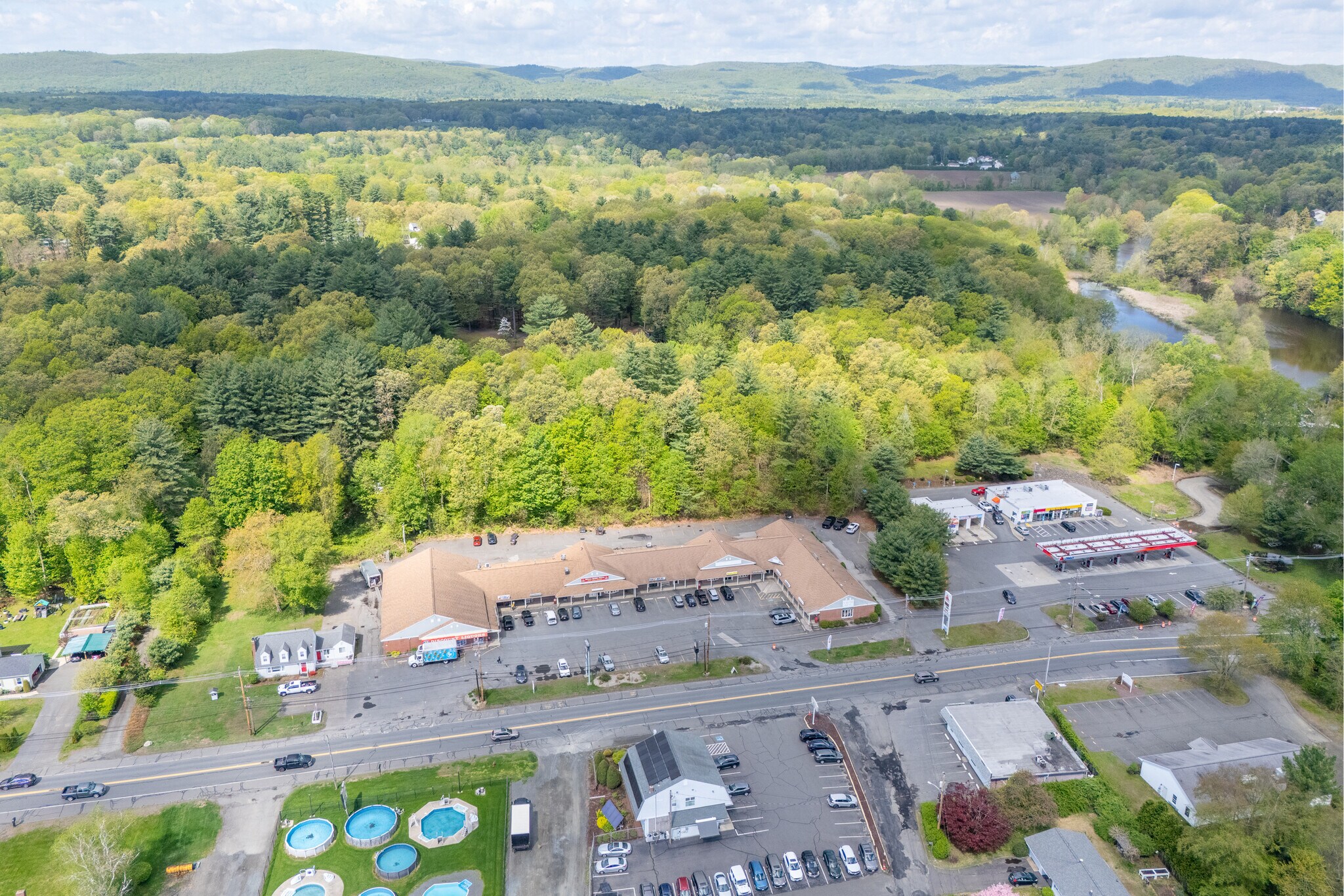 45-65 Southwick Rd, Westfield, MA à louer Photo principale– Image 1 sur 27