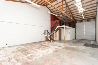 1120 Bailey Hill Rd, Eugene, OR à louer Photo intérieure– Image 1 sur 14