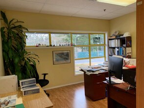 6421 Applecross Rd, Nanaimo, BC à louer Photo intérieure– Image 2 sur 2