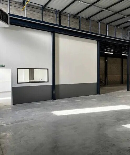 Bureau dans Serris à louer - Photo de l’immeuble – Image 3 sur 18