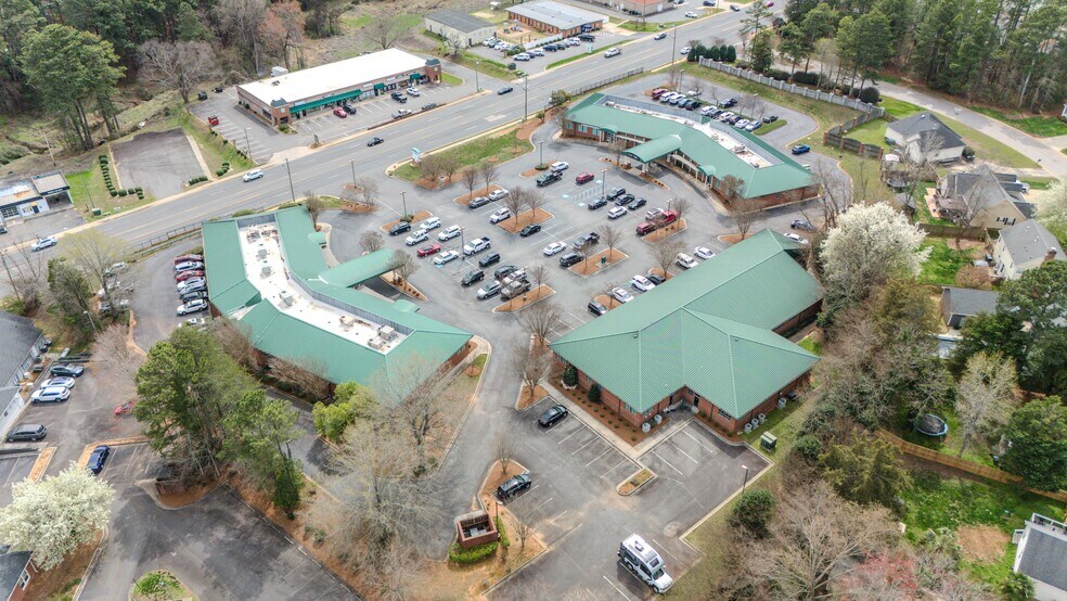 410 S Herlong Ave, Rock Hill, SC à louer - Photo de l’immeuble – Image 3 sur 6