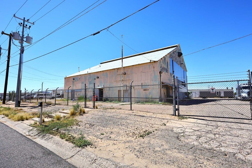 735 W 1st St, Casa Grande, AZ à vendre - Photo de l’immeuble – Image 2 sur 43