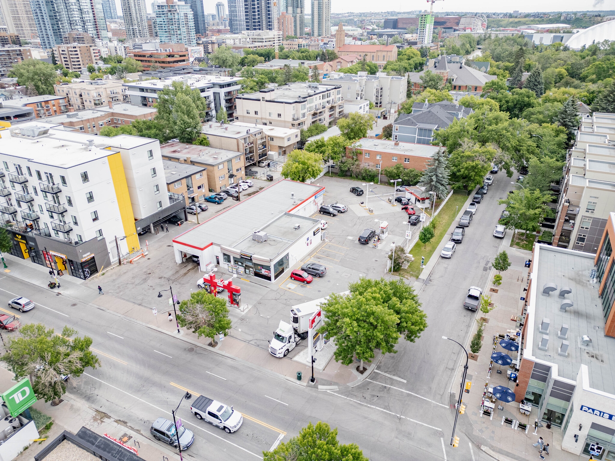 1920 4 St SW, Calgary, AB à vendre Photo principale– Image 1 sur 4