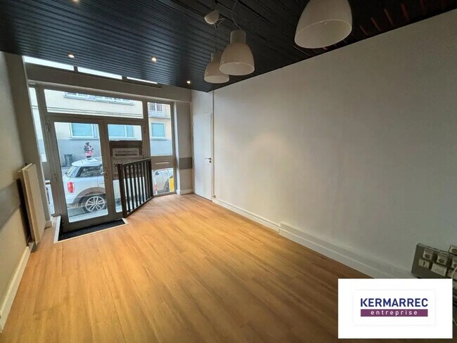 Plus de détails pour Local commercial à vendre