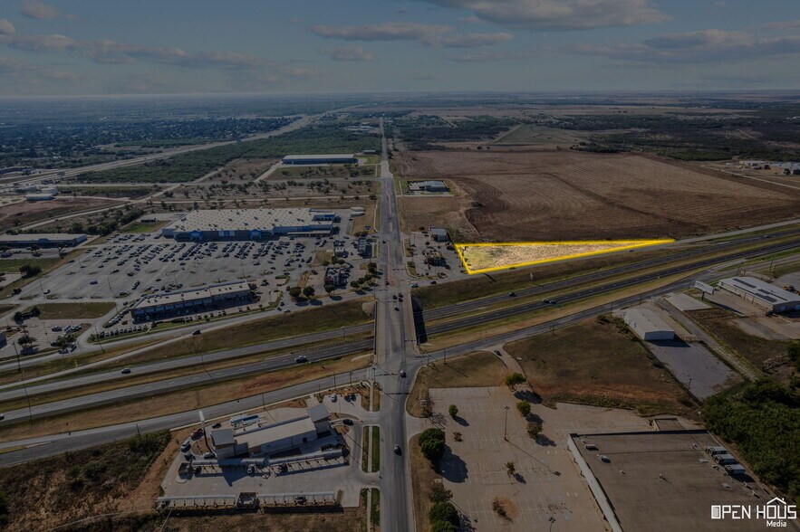 2912 Central Fwy, Wichita Falls, TX à vendre - Photo de l’immeuble – Image 3 sur 12