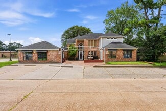 Plus de détails pour 13700 Lakewood Forest Dr, Houston, TX - Bureau à vendre