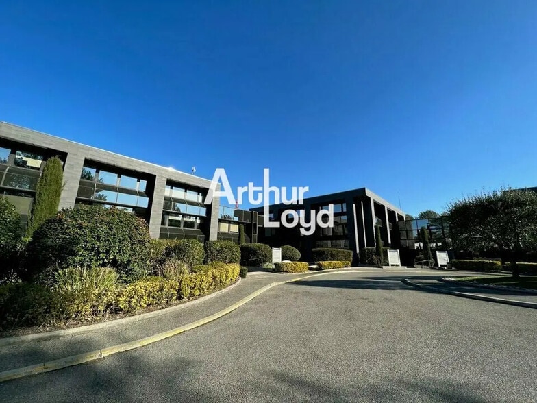 Bureau dans Valbonne à louer - Photo de l’immeuble – Image 3 sur 10