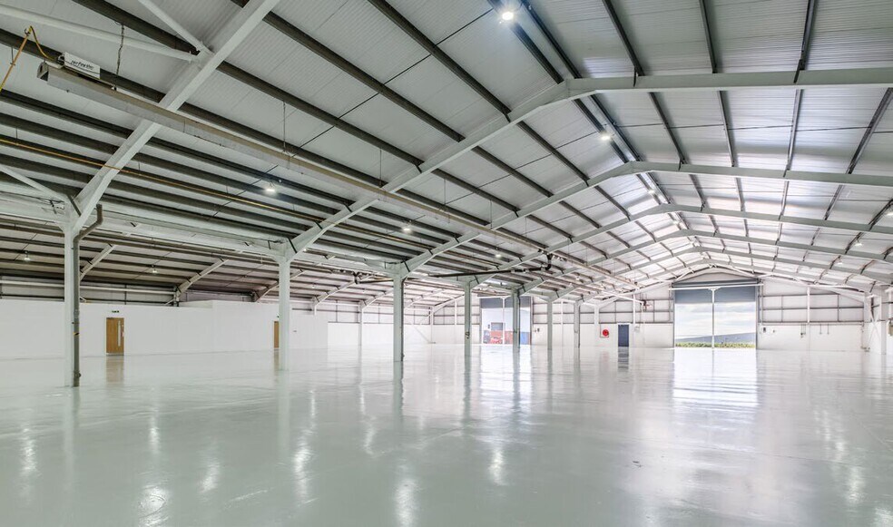 1A Minto Dr, Aberdeen à vendre - Photo de l’immeuble – Image 2 sur 6