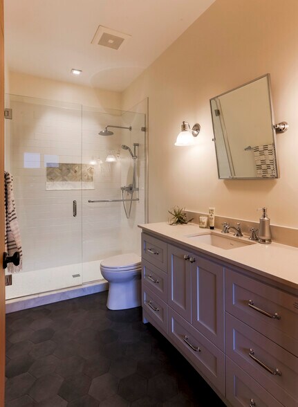 625 NW 45th St, Seattle, WA à louer - Photo intérieure – Image 2 sur 19
