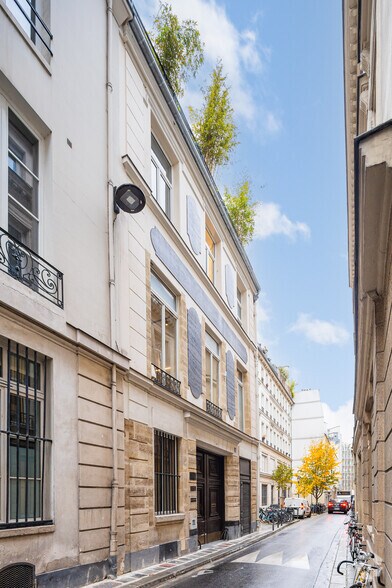 Bureau dans Paris à vendre - Photo de l’immeuble – Image 2 sur 3